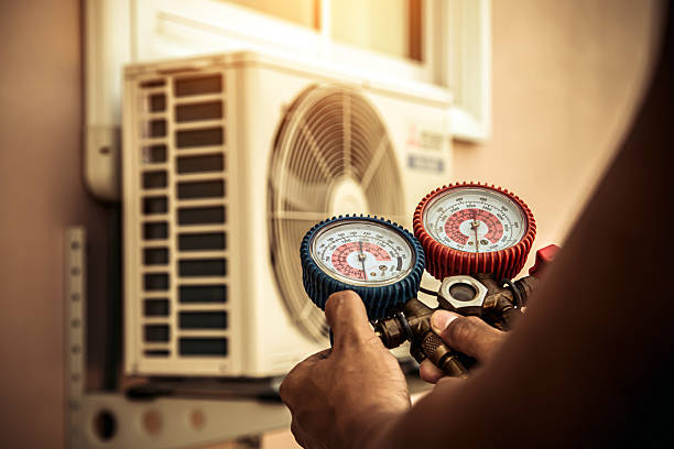 Professional Hvac technician working in Rochester, WI